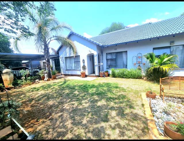 4 BEDROOM HOUSE FOR SALE IN MAYBERRY PARK